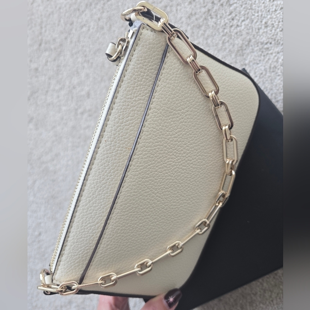 DKNY Bryant Park Demi Bag – Ivory Pebbled Leather – NWT - Picture 6 of 11